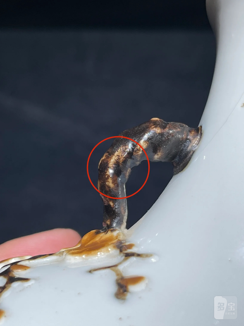 清晚期 粉彩飞黄腾达纹梅花耳瓶 - 图13